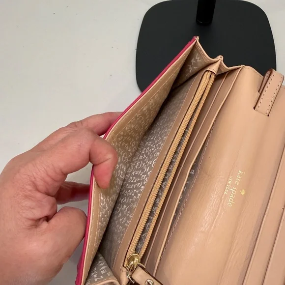 Kate Spade Wallet Bright Rose - Picture 5 of 13